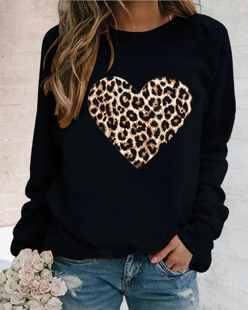 Langarm-Sweatshirt mit Leoparden-Herz-Print