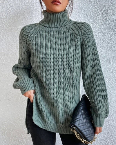 Schlitzpullover mit Rollkragen und Raglanärmeln