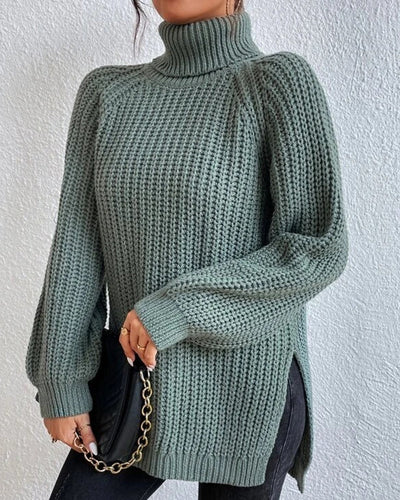 Schlitzpullover mit Rollkragen und Raglanärmeln