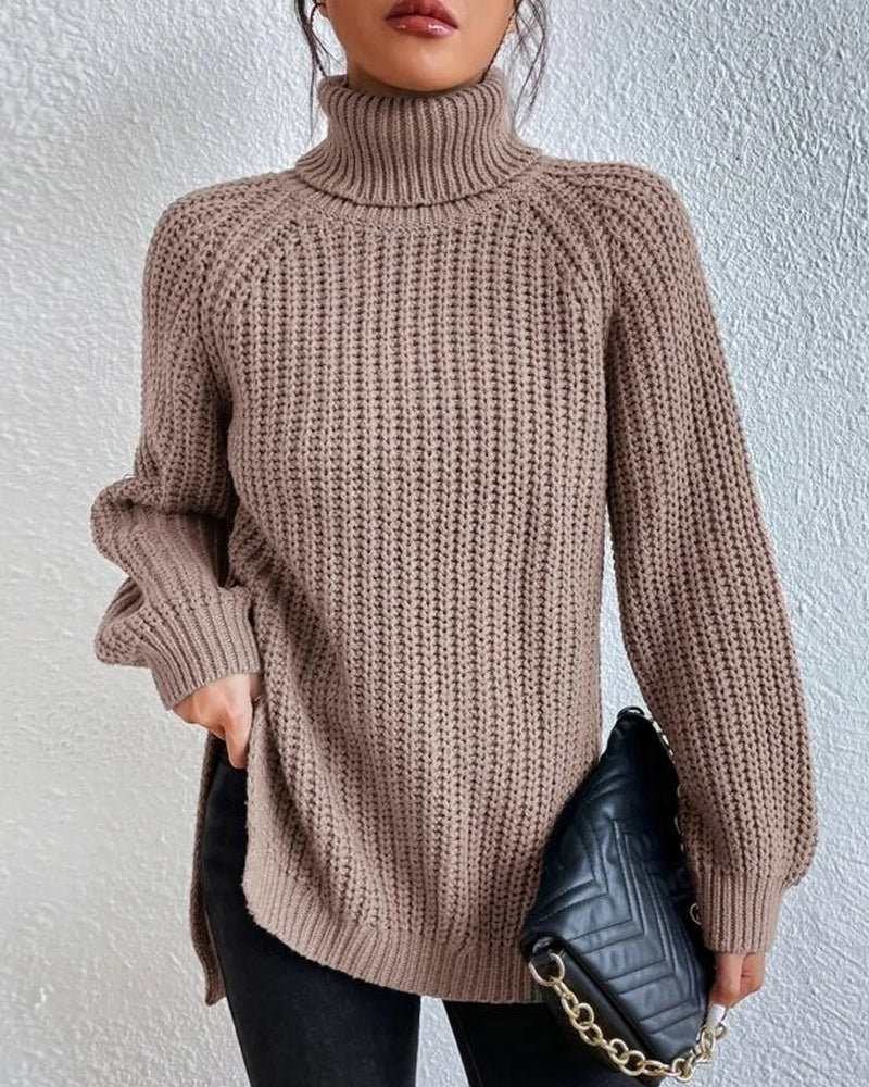 Schlitzpullover mit Rollkragen und Raglanärmeln