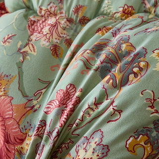 Warme Steppdecke mit Blumen- und Rankenmuster – Kuschelige Decke aus Bumpy Velvet