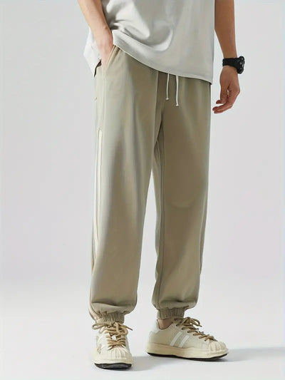 Herren gestreifte Cropped Pants mit Taschen