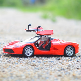 Elektrisches RC-Auto mit Fernbedienung & Türöffnung – Geschenk für Kinder