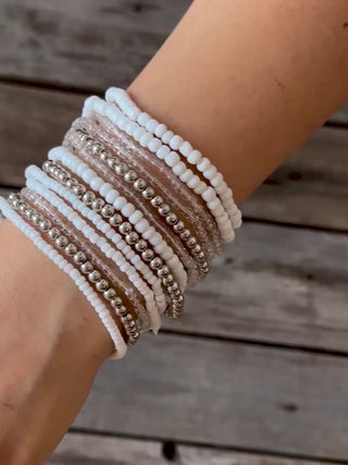 Boho Vintage Mehrschichtiges Perlenarmband-Set – Harzperlen, Vielseitig & Elegant