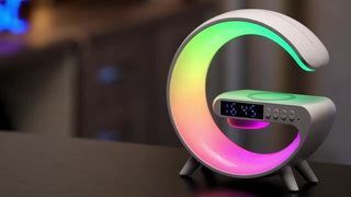 Smart RGB Tischleuchte mit Wecker & Lautsprecher – Kabelloses Laden