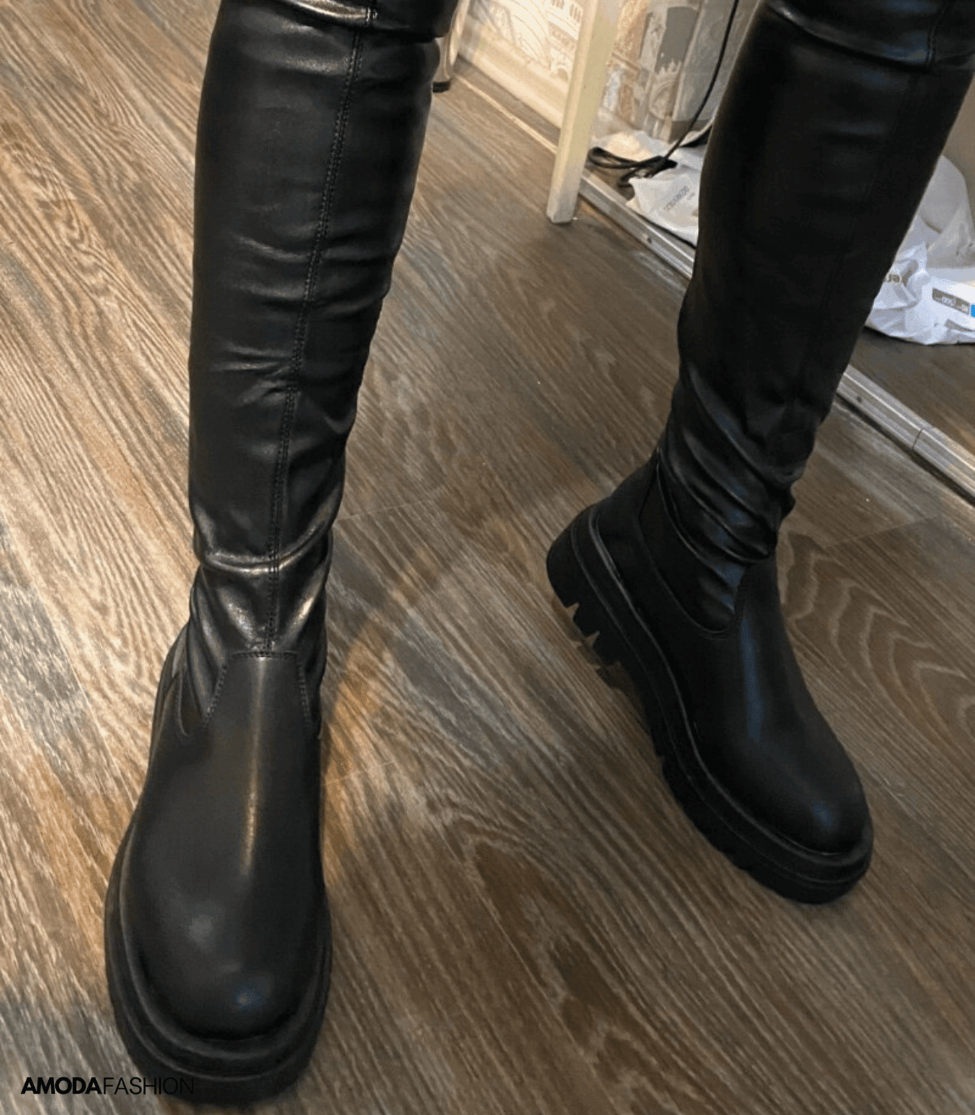 Winterstiefel aus Leder in klobiger Länge